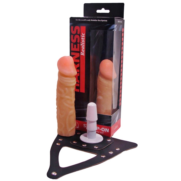 Страпон Харнес в подарочной упаковке из ПВХ купить со скидкой в секс шопе  Страпоны  Трусики с насадками