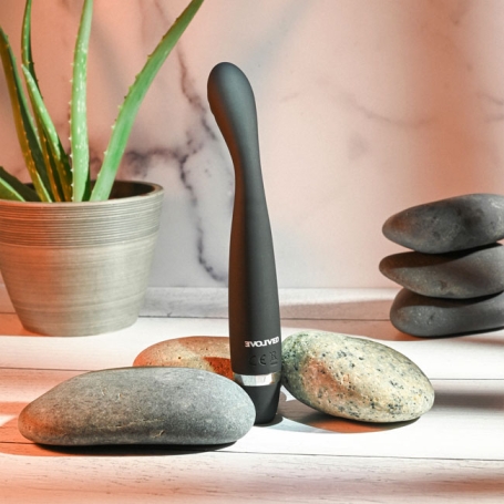 Вибратор Evolved Skinny G